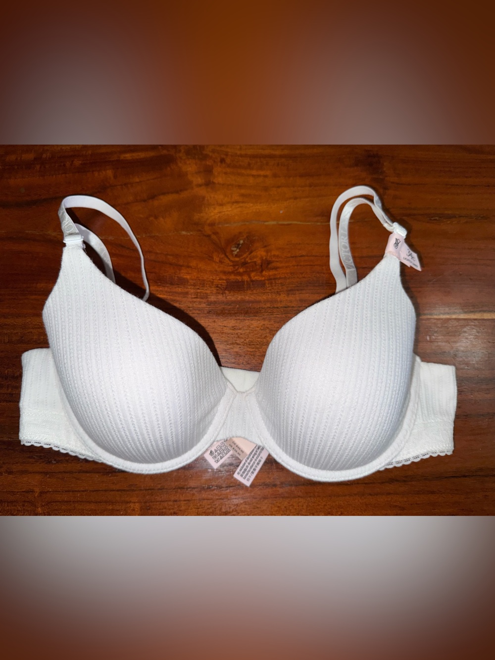 Victoria's Secret White Ribbed Underwire T-Shirt Bra